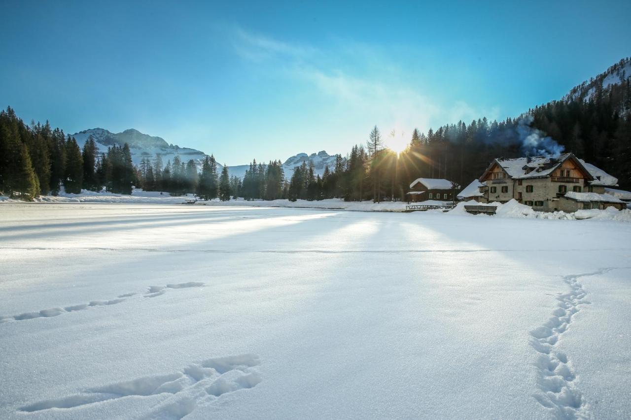 Rifugio Lago Nambino มาดอนนาดีกัมปิโญ ภายนอก รูปภาพ