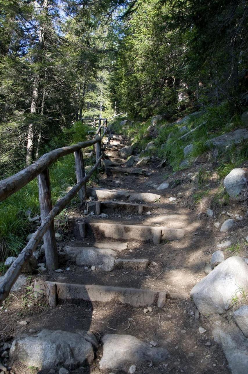 Rifugio Lago Nambino มาดอนนาดีกัมปิโญ ภายนอก รูปภาพ
